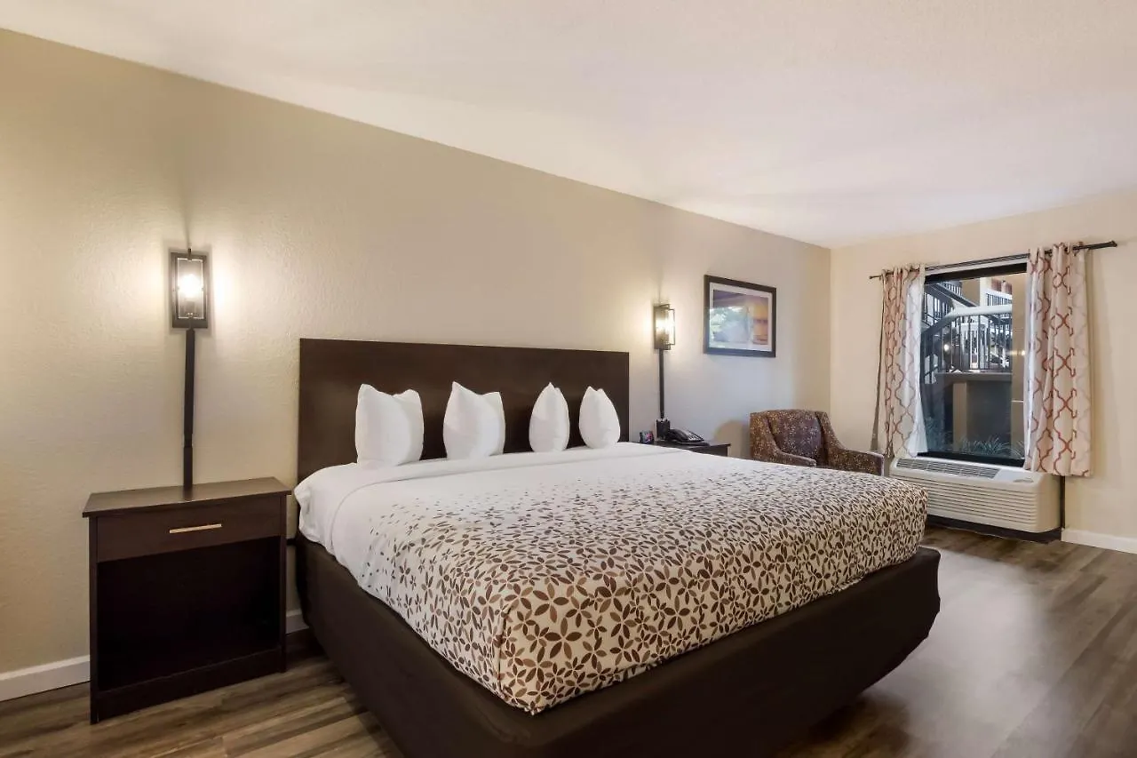 Surestay Hotel By Best Western St Pete Clearwater Airport
