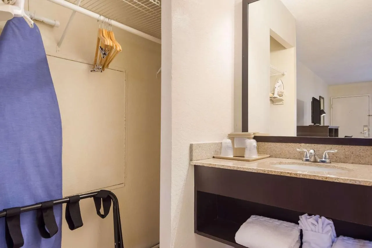 Surestay Hotel By Best Western St Pete Clearwater Airport Motel